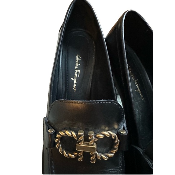 Ferragamo Heeled loafer with Gancini ornament size 37 - Picture 2 of 6